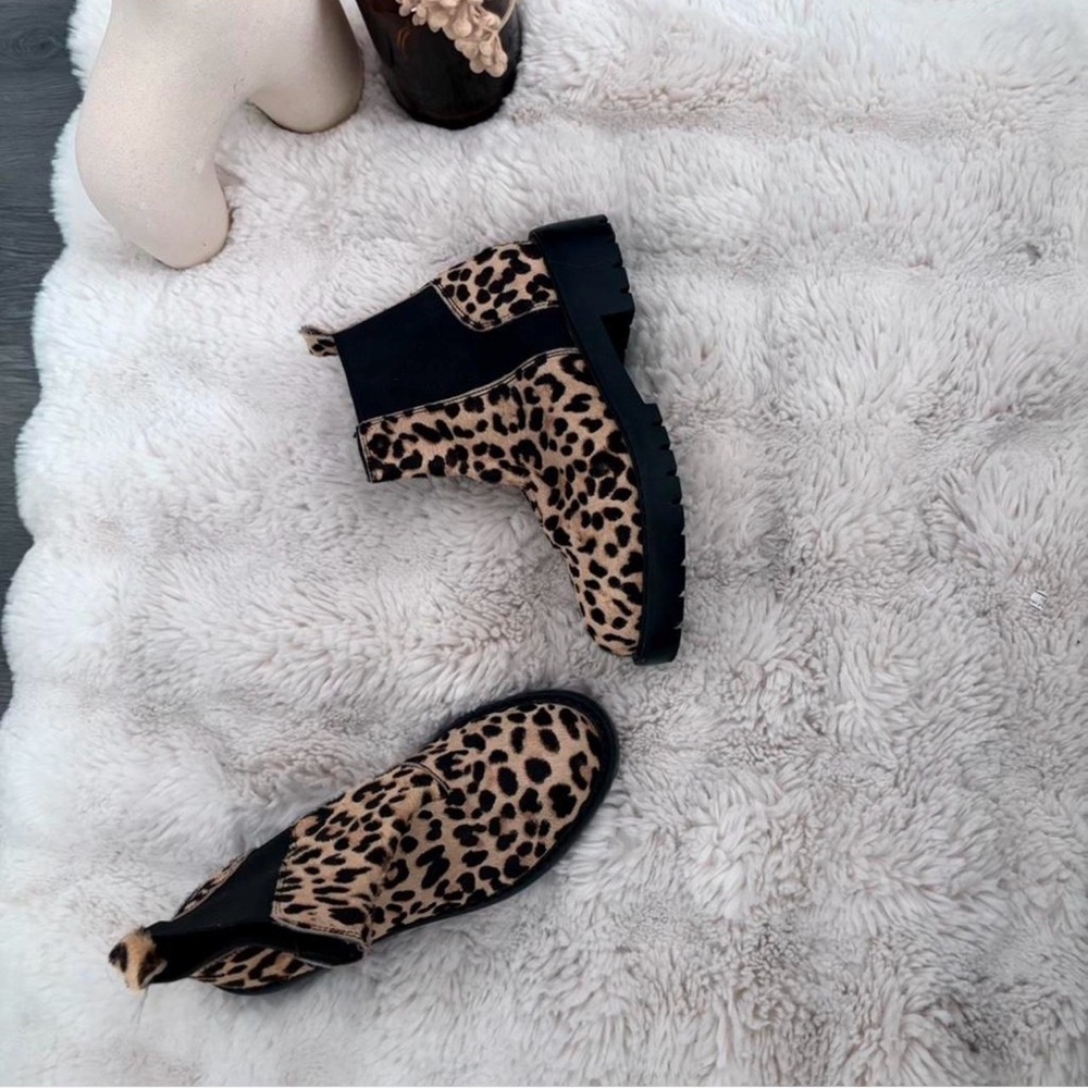 Steve Madden Black and Tan Leopard Ankle Boots